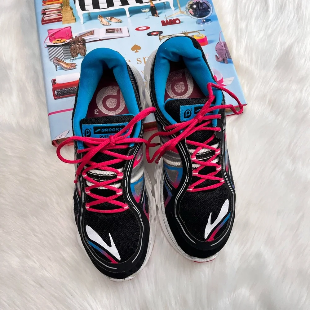 Brooks Kids Sneakers - Black, Blue, Pink